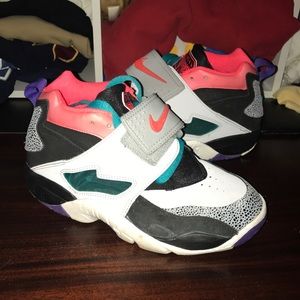 Nike Diamond Turf Sneakers